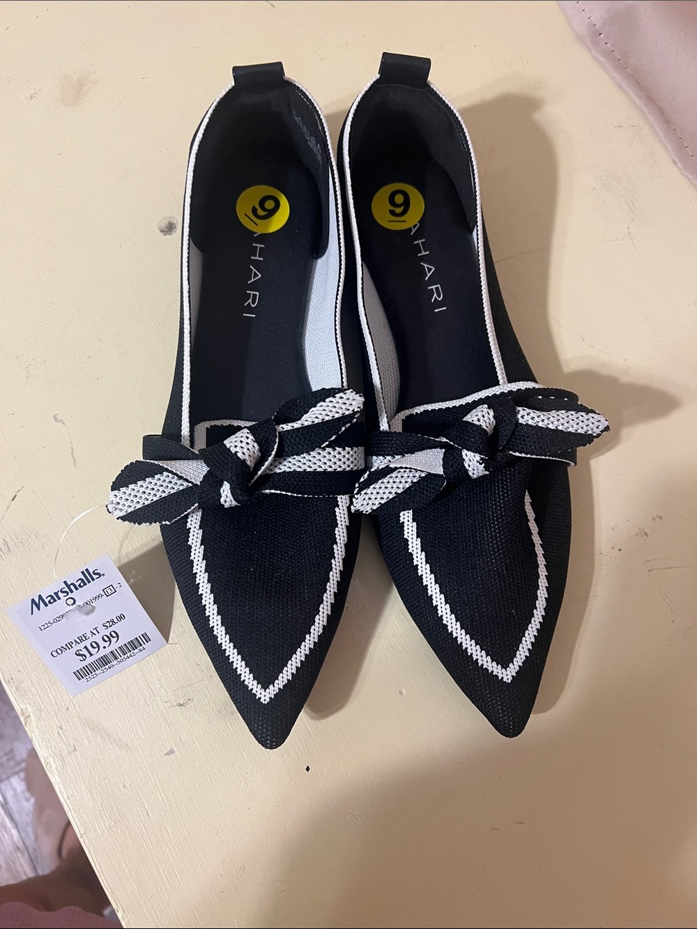 Tahari Black Knit Pointed Flats with White Trim and Bow size 9